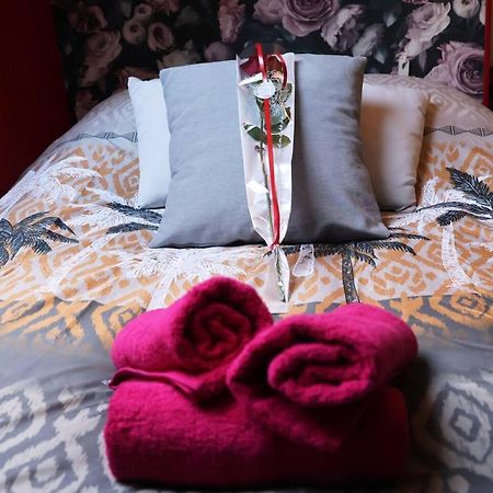 Romantic Studio Eve - Proche Gare - Netflix - Wifi Amiens Buitenkant foto